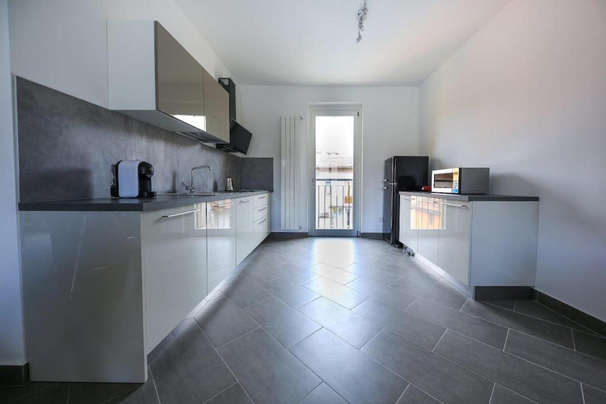 Penthouse Federico With Lake View - Residenza Silvana Verbania Exteriér fotografie