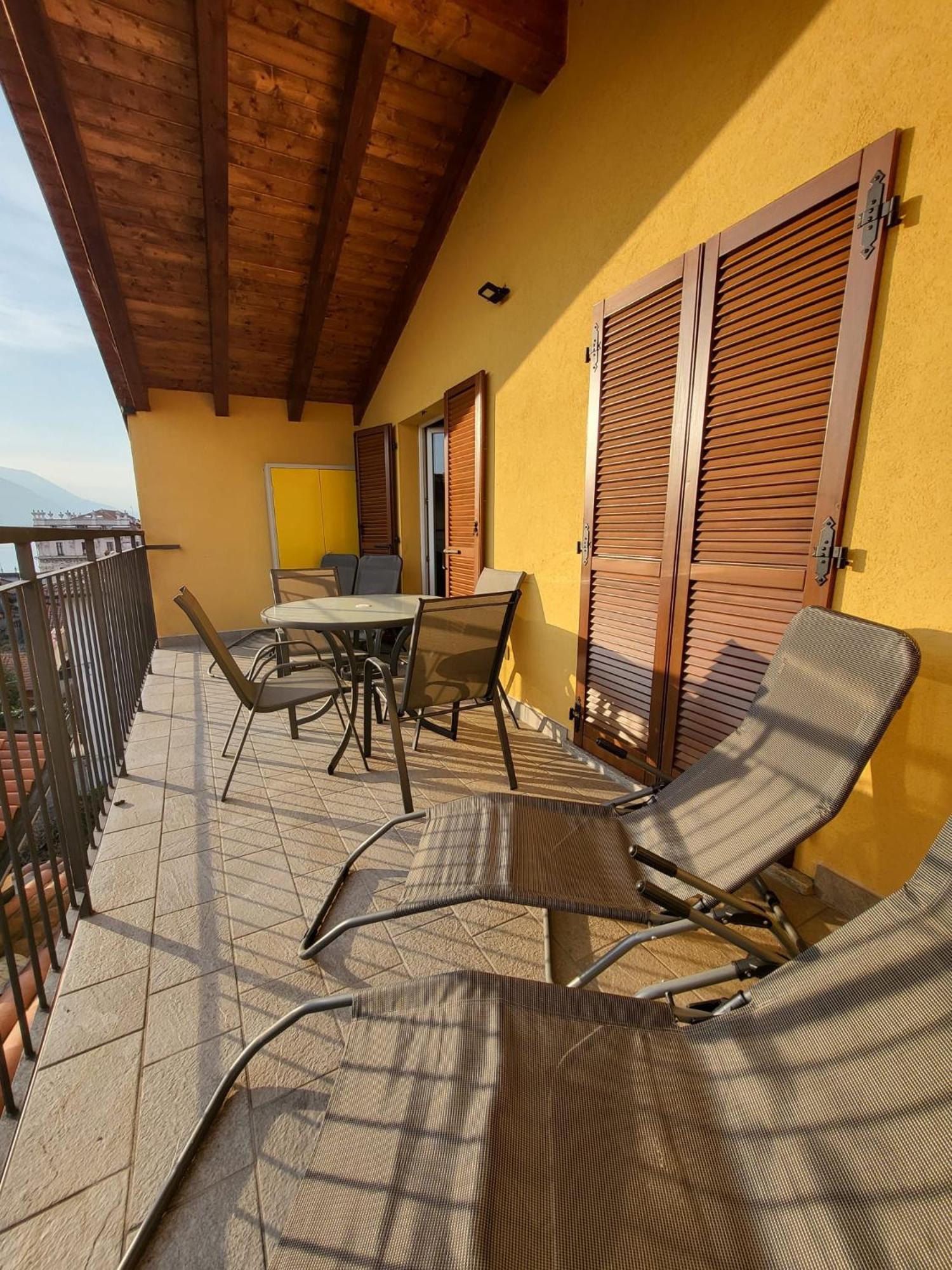 Penthouse Federico With Lake View - Residenza Silvana Verbania Exteriér fotografie
