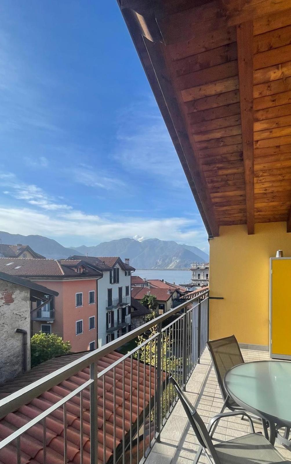 Penthouse Federico With Lake View - Residenza Silvana Verbania Exteriér fotografie